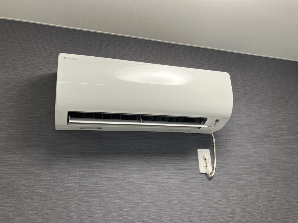 家庭用壁掛けエアコンクリーニング